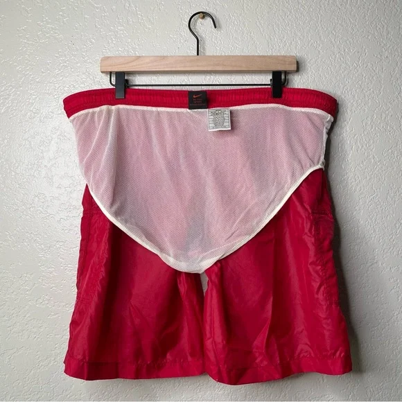 Nike Vintage 90s Red Swim Trunks Shorts XL Swoosh Logo Mesh Lined - Picture 10 of 10